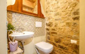 Beautiful Apartment in Villagrande di Monteco With 2 Bedrooms - Image 2