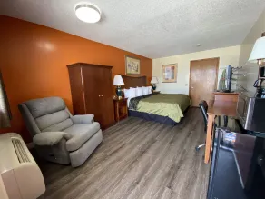 Budget Host Inn Baxley - Image 3