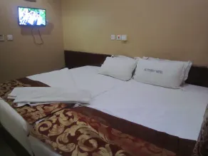 Butterfly Hotel - Image 3
