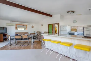 Pebble Way Beach House - Image 5