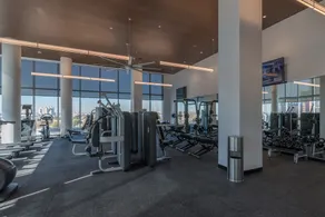 Dream Home Luxury Suites - Image 3
