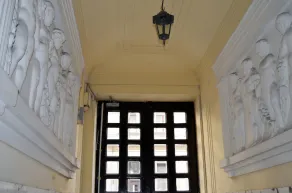 Luxury Style Apartments - Image 3