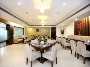 White Diamond Hotel - Image 3