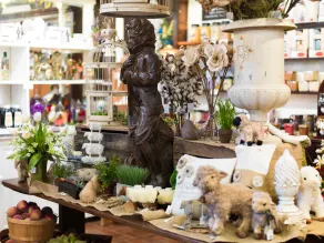 The Golden Lamb - Image 3