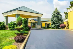 Quality Inn - Image 3