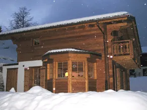 A new chalet with sauna, on the edge of La Tzoumaz - Image 3