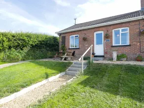 2 Hill View Bungalow - Image 3