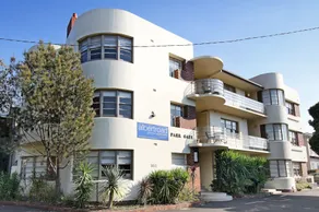 Albert Park Apartments - Image 4