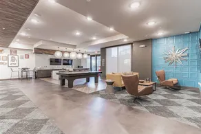 Vibrant Close to UH Apartment with Pool - Image 2