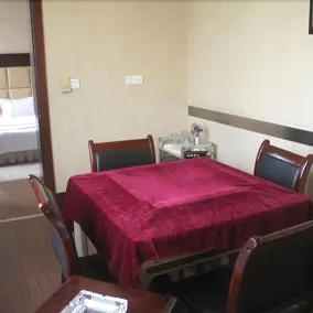 Xi Hu Resort Hotel - Image 5