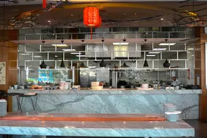 The Manor Luxury Suites & Apartments - Image 2