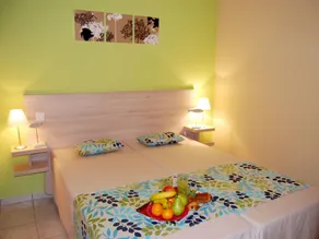 Colorful Holiday Home With a in Mediterranean Style - Image 5
