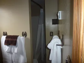 Double B Lodge - Image 5