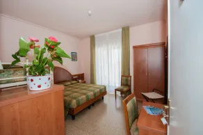 Hotel Lorenzo - Image 2