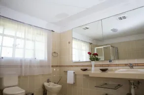 Adies Garden Suites - Image 3