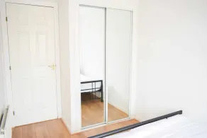City Centre 2 Bedroom Apartment - Image 5