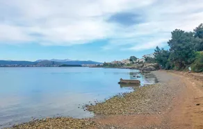 Stunning Home in Chalkida With 3 Bedrooms and Wifi - Image 3
