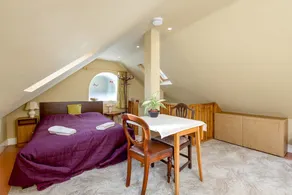 Silver Lining - Mile Apartments - Image 3
