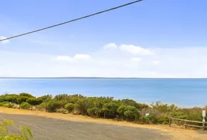 Grossard Point, The Lighthouse, Ventnor - Image 3