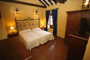 Hotel Dwaraka - Image 1