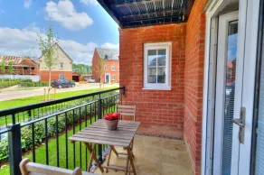 Executive Fairfields Apartment - Image 3