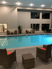 Blue Grass Inn & Suites - Image 4