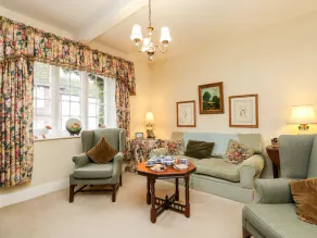 Old Gaol Cottage, CERNE ABBAS - Image 2