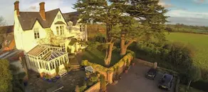Wollaston Lodge - Image 4