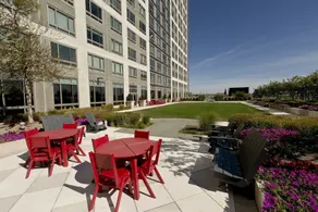 221 Luxury Suites - Image 4