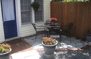 The Tawsty Flower Bed & Breakfast - Image 2
