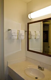 Golden Green Hotel  - Image 2