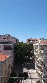 Quiet and Sunny central Lisbon apartment - Image 3