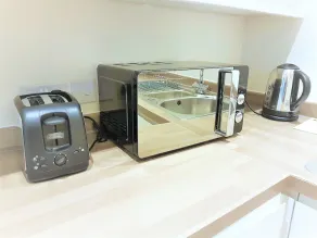 MK City Centre Serviced Apartment - Image 2