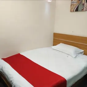 Rujia Paibo Yun Hotel (Changshu Lushan Fangta Street Shop) - Image 2