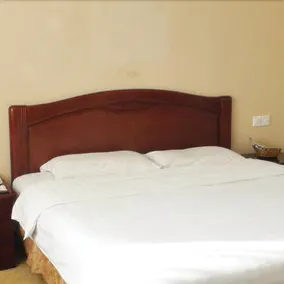 Golden Coast Hotel - Image 3
