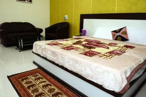 Krishna International Hotel - Image 4