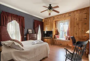 Cuyahoga Valley Inn - Image 3