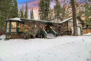Beary Cozy Retreat - Newly Remodeled With Hot Tub And Game Room In Prime Location! 3 Bedroom Cabin - Image 5