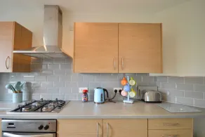 Lovely Modern Flat with Parking Near Airbus, Uwe, MOD - Image 5