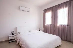 Sunnyside Apartment - Image 4