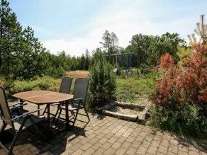 Beautiful Holiday Home in Ålbæk Near Sea - Image 4