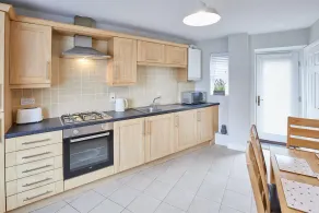 Host Stay Aynsley Mews - Image 3