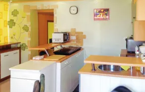Awesome Apartment in Espenau OT Mönchehof With 3 Bedrooms and Wifi - Image 4