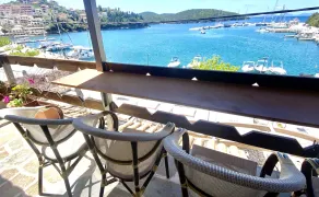 Sybota Seaside Retreat - Chique Marina Loft - Image 5