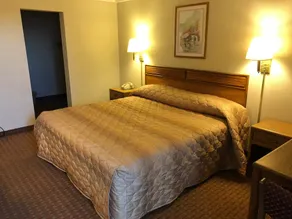 Relax inn Ruston - Image 4