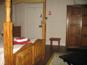 Rothmans Bed & Breakfast - Image 4