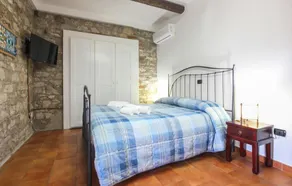 Nice Home in Fragneto Monforte With Wifi, Private Swimming Pool and 4 Bedrooms - Image 3