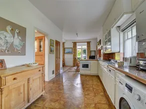 Modern Holiday Home in Padstow With Garden - Image 2