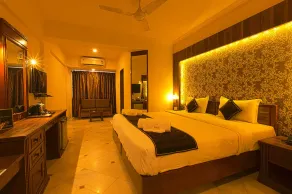 Hotel Shantiidoot - Image 2