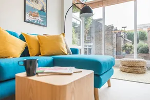 1 Bedroom House in West London - Image 2